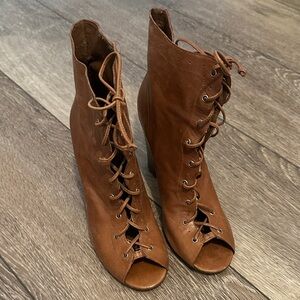 BCBGeneration Brown Leather Lace-Up Peep Toe Heeled Booties 8.5